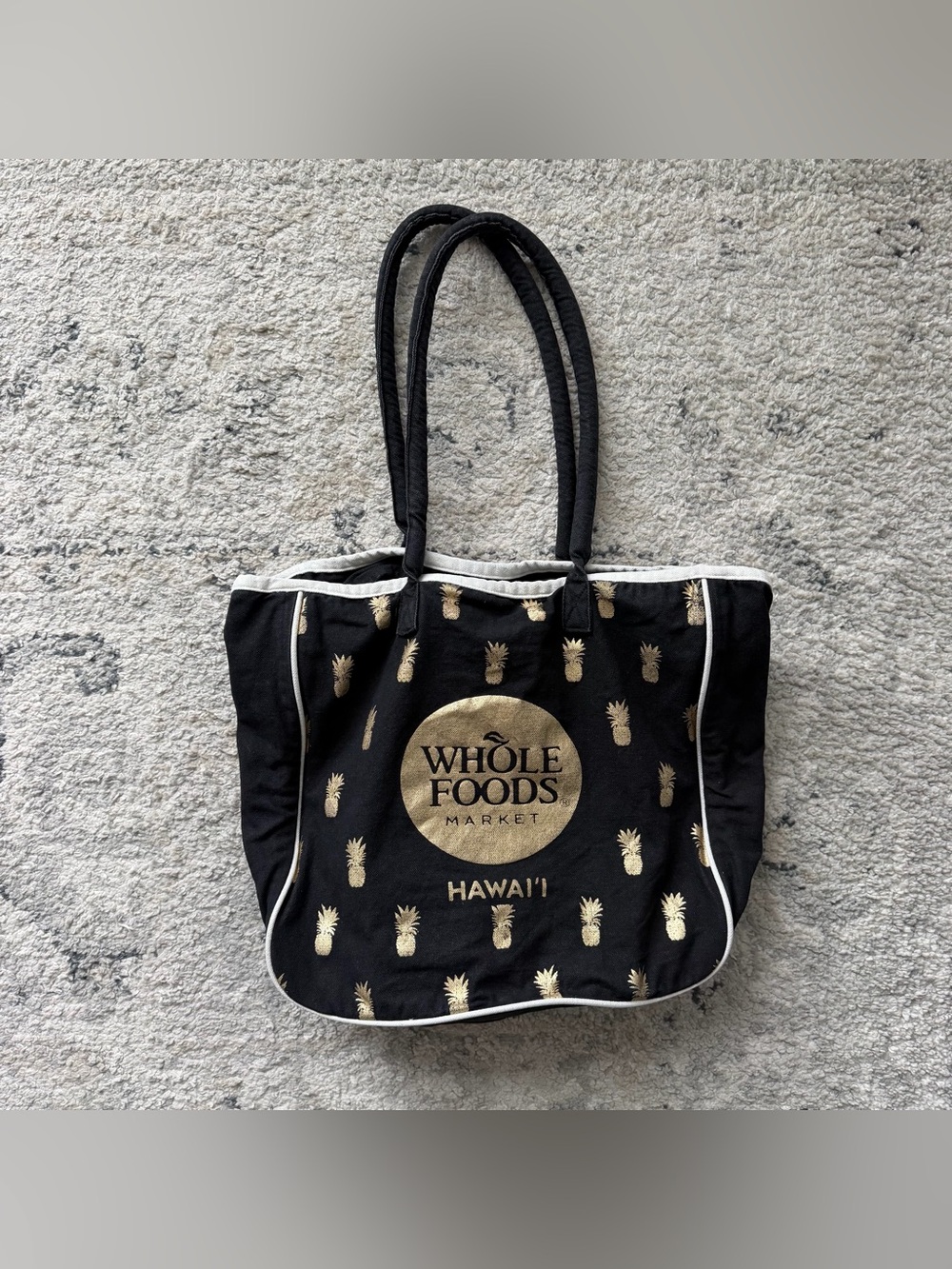 Whole Foods Hawaii Exclusive Tag Aloha Co. Tote Bag Pineapple Black Gold